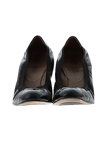 Anyi Lu Heels (view 2)