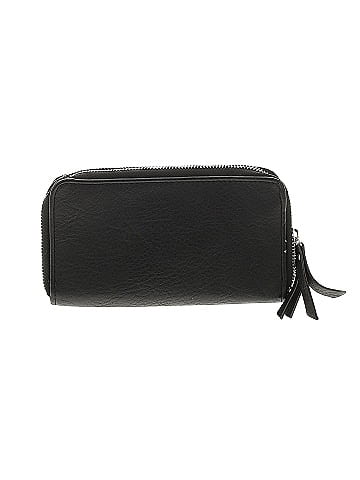 Max Studio Wristlet (view 2)