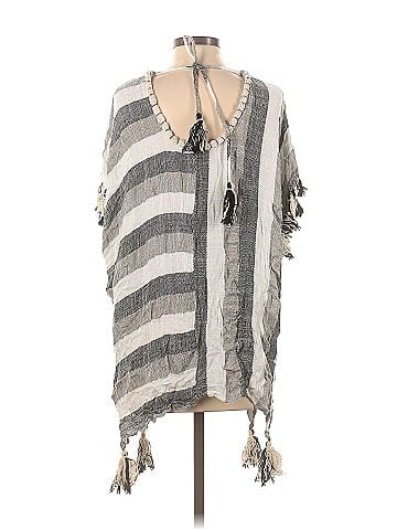 Gypsie Blu Poncho (view 2)