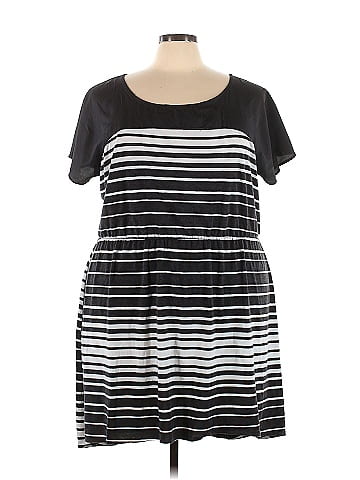 Xhilaration Casual Dress (view 1)