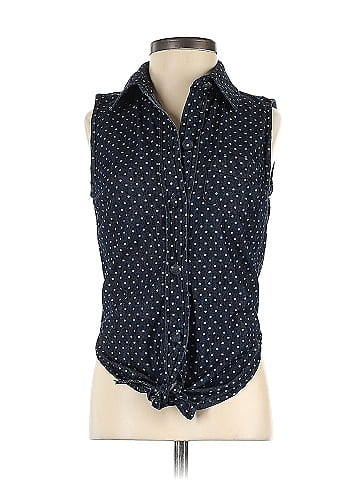 Delia's Sleeveless Button-Down Shirt (view 1)