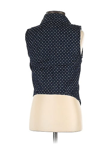 Delia's Sleeveless Button-Down Shirt (view 2)