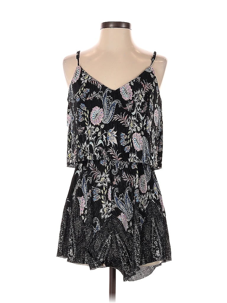 Click to view more detailed imagery on our partner's website Pre-owned Bp. Romper In Black