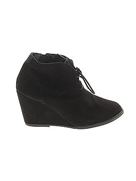 Universal Thread Ankle Boots