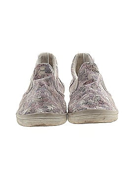 Unbranded Flats (view 2)