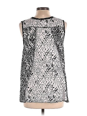 Dunia Sleeveless Blouse (view 2)