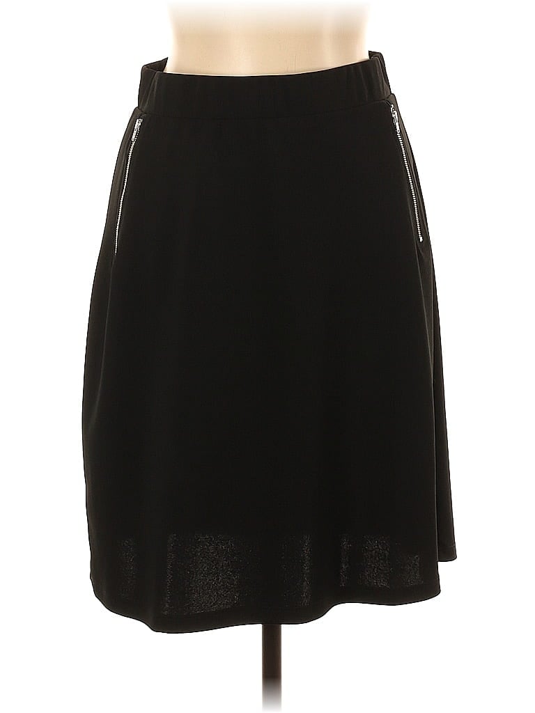 Click to view more detailed imagery on our partner's website Pre-owned Le Lis Casual Skirt In Black