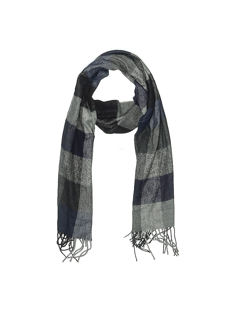 Click to view more detailed imagery on our partner's website Pre-owned Roundtree & Yorke Scarf In Gray