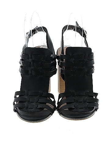 REPORT Heels (view 2)