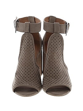 Universal Thread Heels (view 2)