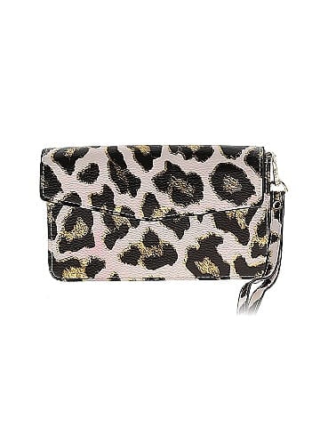 Unbranded Wristlet (view 1)