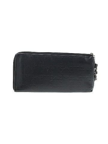 Unbranded Leather Wristlet (view 2)