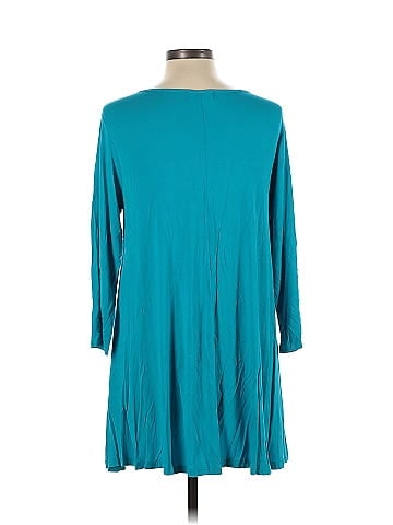 Larace 3/4 Sleeve T-Shirt (view 2)