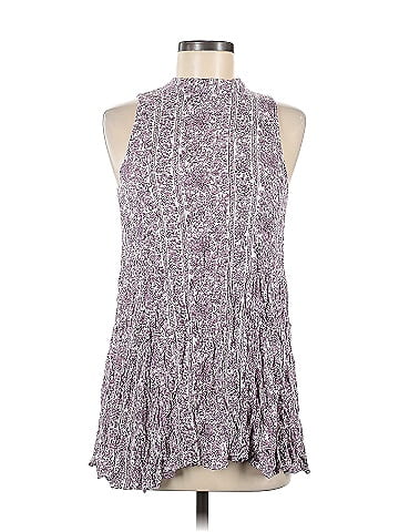 En Creme Sleeveless Blouse (view 1)