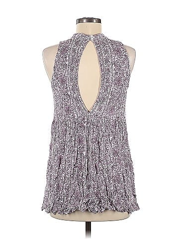 En Creme Sleeveless Blouse (view 2)
