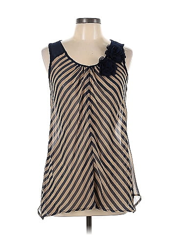 Edge Sleeveless Blouse (view 1)