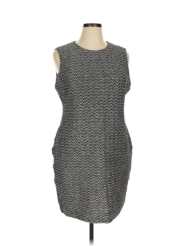 Pre-owned St John Cocktail Dress In Gray