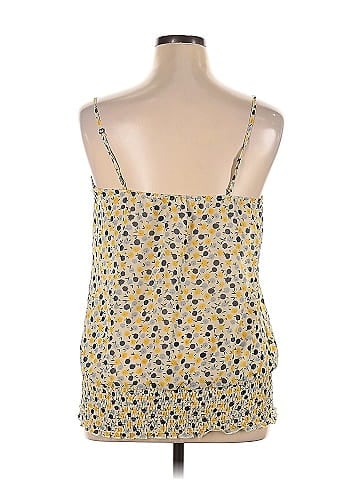 Teenbell Sleeveless Blouse (view 2)