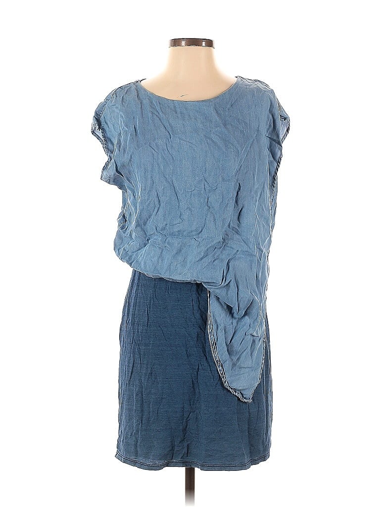 Pre-owned Amadi Casual Dress In Blue