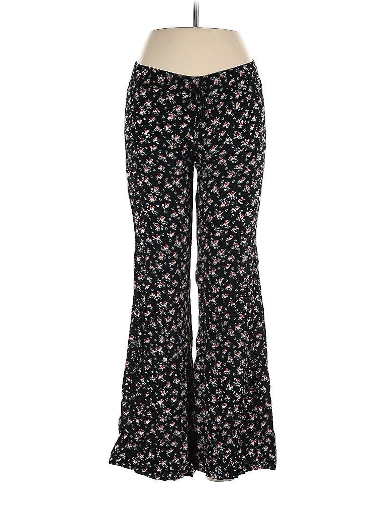 Click to view more detailed imagery on our partner's website Pre-owned Belair Casual Pants