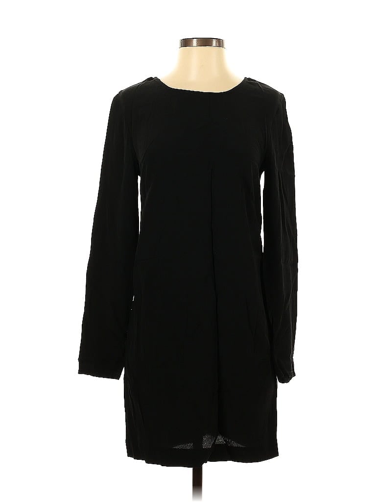 Click to view more detailed imagery on our partner's website Pre-owned H&m Casual Dress