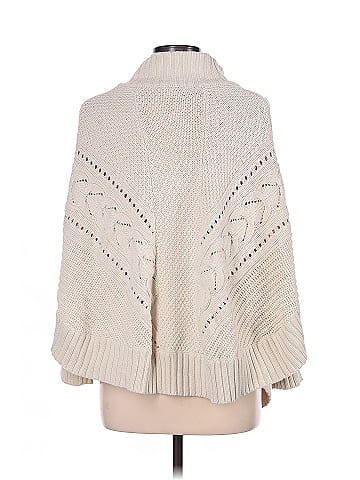 Simply Noelle Poncho (view 2)