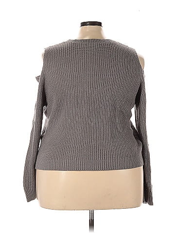 Trendy Threads Pullover Sweater (view 2)