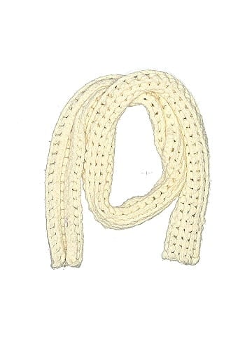 Hollister Scarf (view 1)
