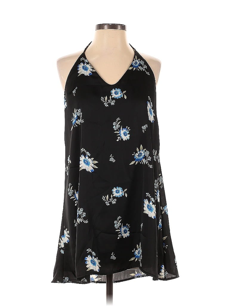 Click to view more detailed imagery on our partner's website Pre-owned Lulus Casual Dress