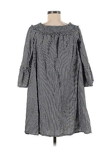 Crown & Ivy Casual Dress (view 2)