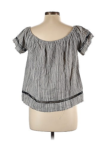 dRA Los Angeles Short Sleeve Blouse (view 2)