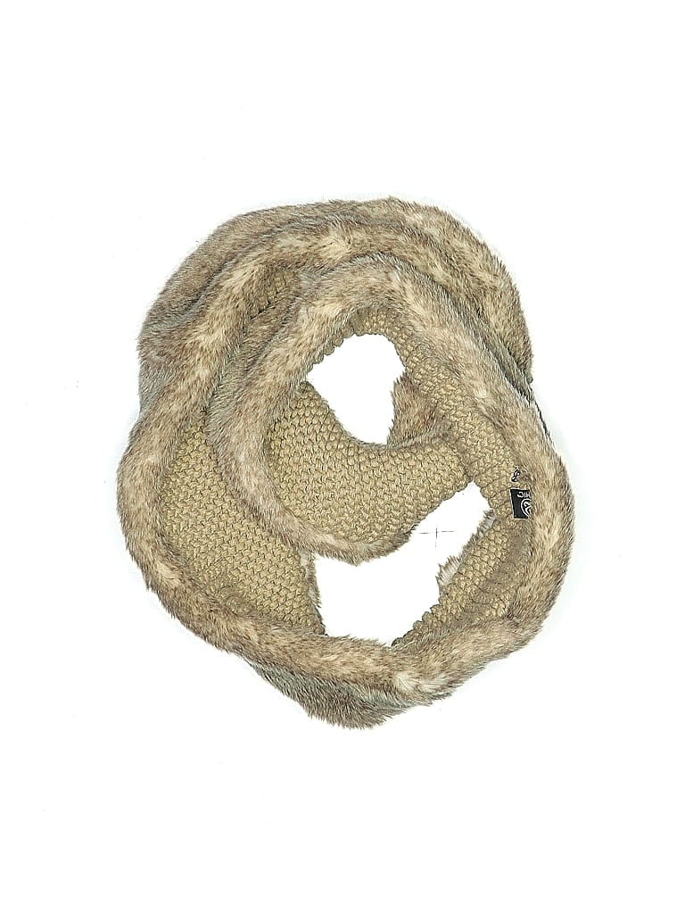 Click to view more detailed imagery on our partner's website Pre-owned 2 Chic Scarf