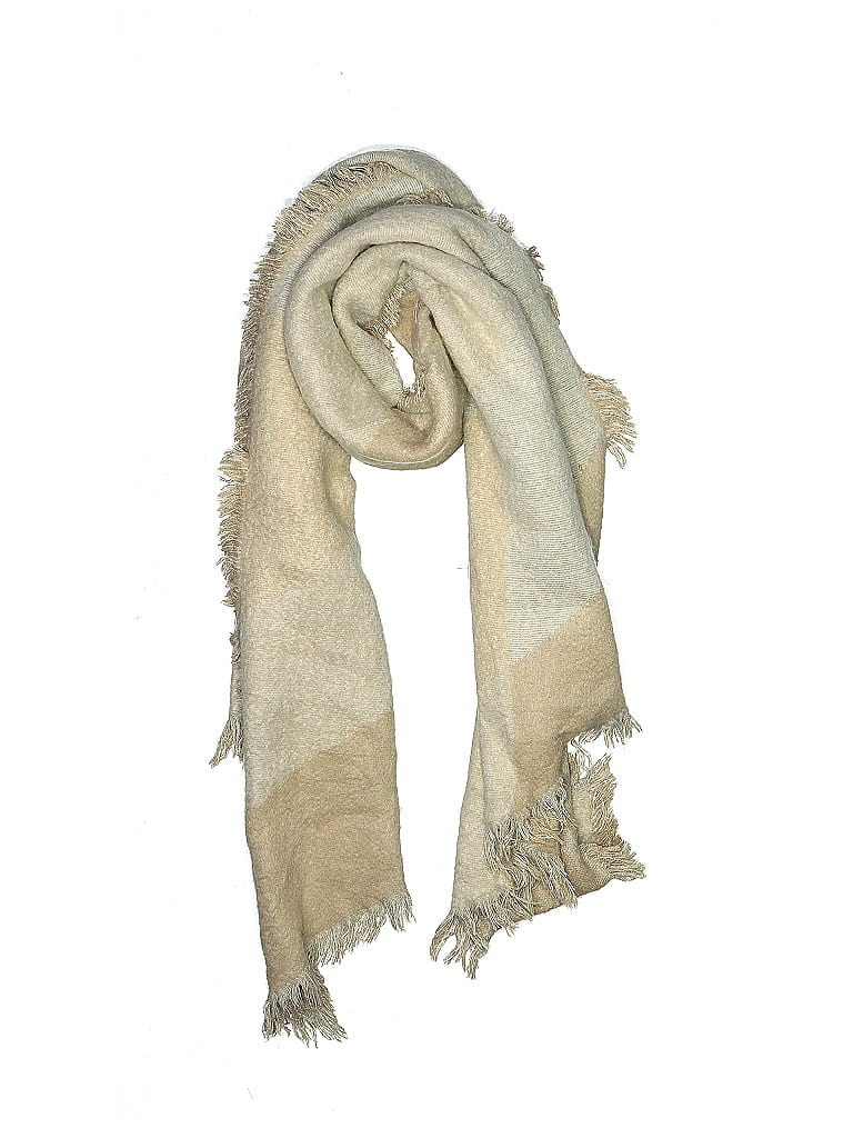 Click to view more detailed imagery on our partner's website Pre-owned Ecote Scarf