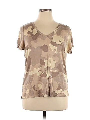G by Giuliana Rancic Short Sleeve T-Shirt (view 1)