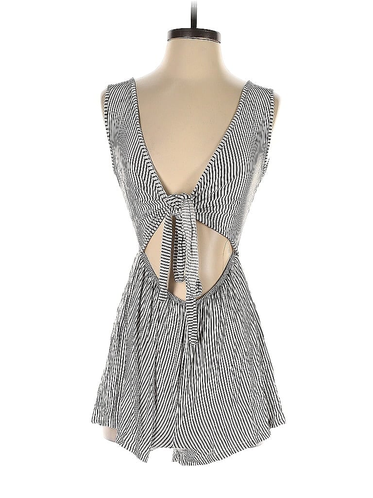 PRETTYLITTLETHING Pre-owned Romper In Gray