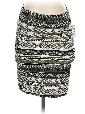 Charlotte Russe Casual Skirt (view 1)