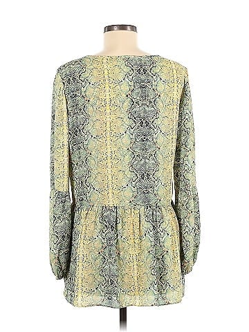Izzy & Lola Casual Dress (view 2)