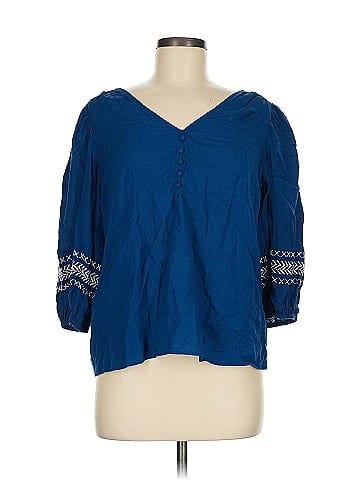 Elizabeth and James 3/4 Sleeve Blouse (view 1)