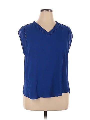 Hawthorne Sleeveless Blouse (view 1)