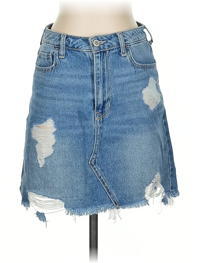 Click to view more detailed imagery on our partner's website Pre-owned Hollister Denim Skirt