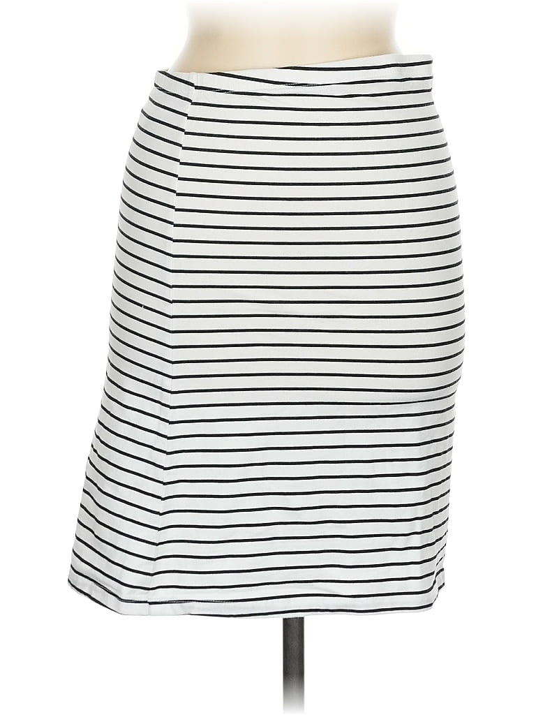 Click to view more detailed imagery on our partner's website Pre-owned Torrid Casual Skirt