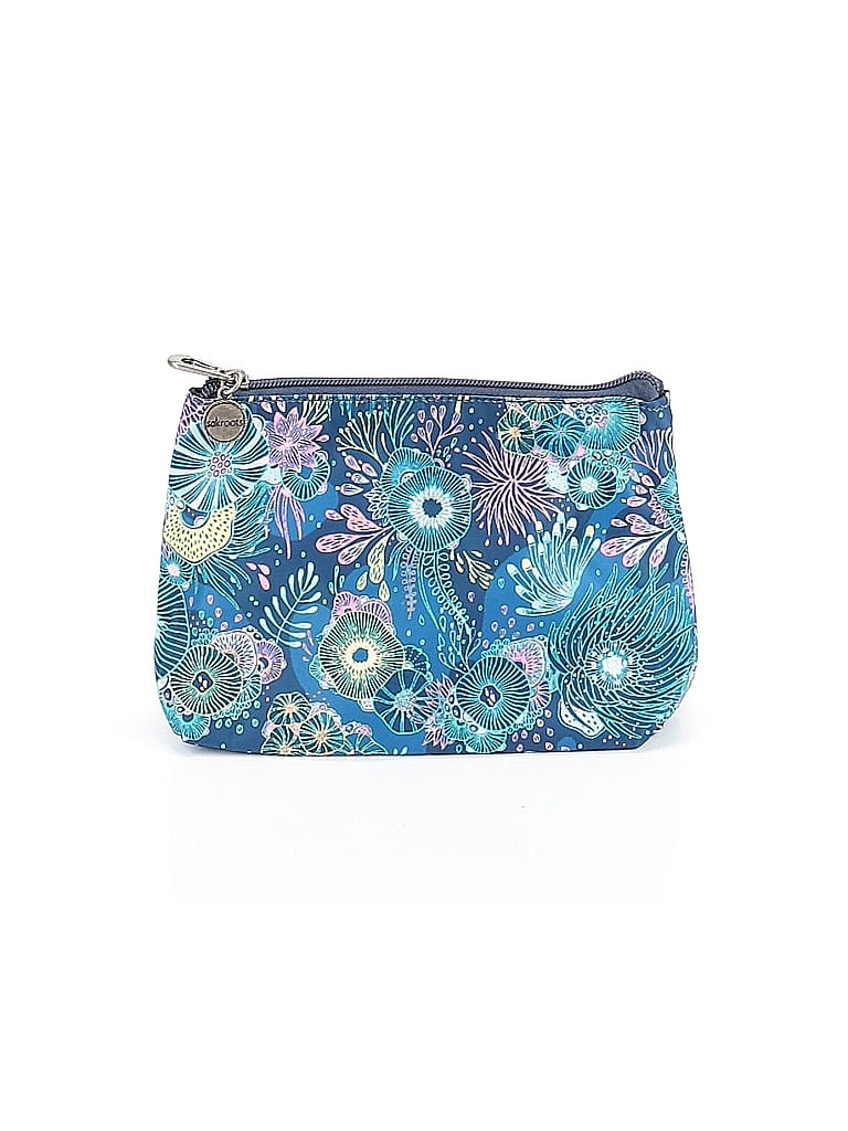 Interesting Info About Sakroots Makeup Bag