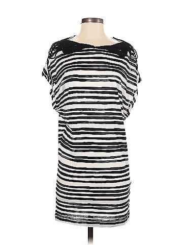 Hanii Y Casual Dress (view 1)