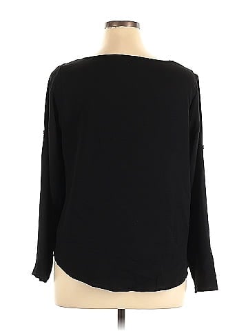Fancyinn 3/4 Sleeve Top (view 2)