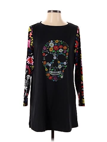 nuee 3/4 Sleeve T-Shirt (view 1)