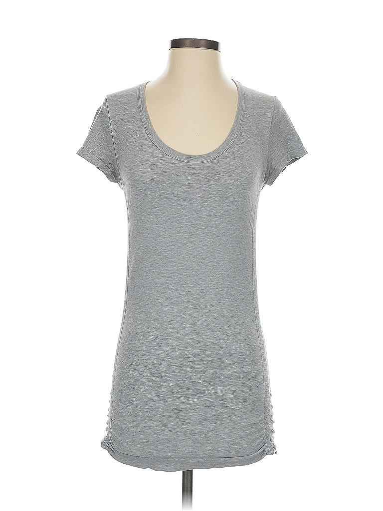 Click to view more detailed imagery on our partner's website Pre-owned Athleta Short Sleeve T-shirt