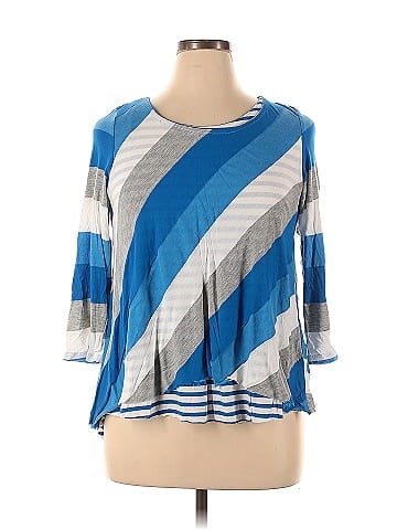 IQ Paris 3/4 Sleeve Top (view 1)
