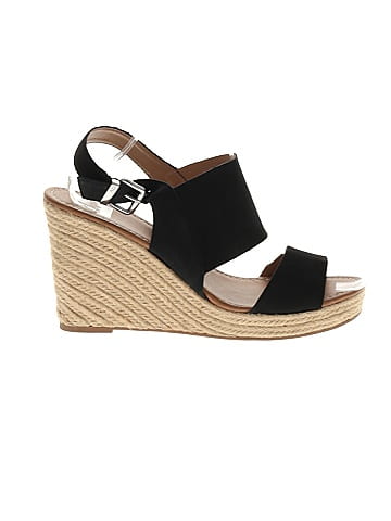 DV Wedges (view 1)