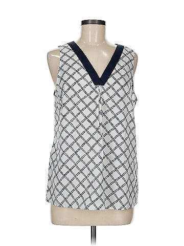 Kenar Sleeveless Blouse (view 1)