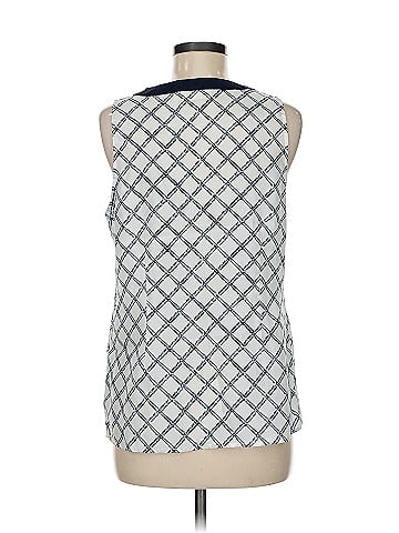 Kenar Sleeveless Blouse (view 2)